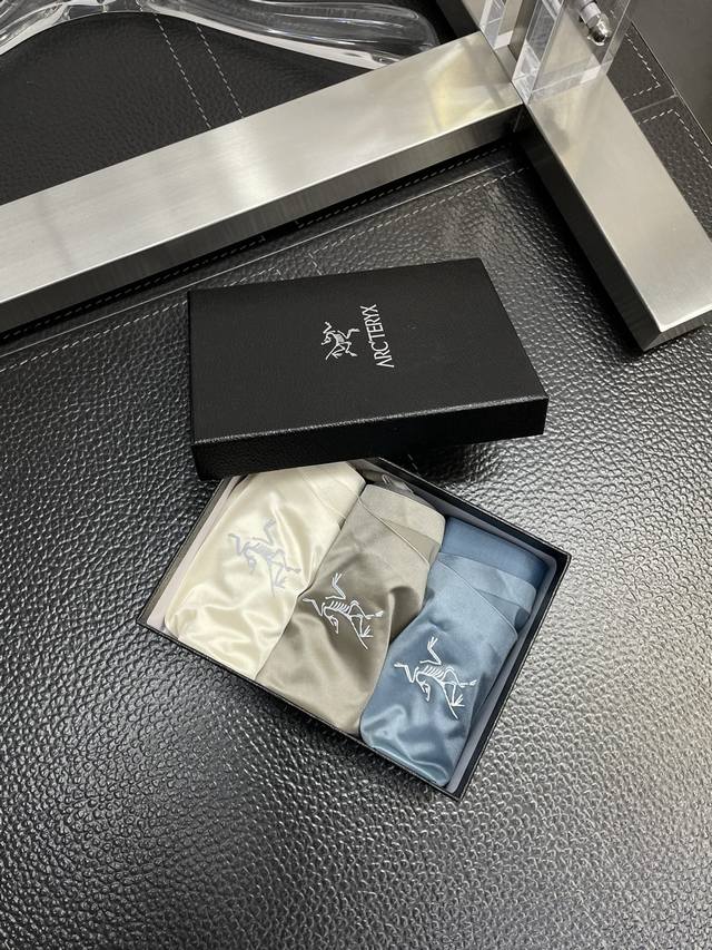 Specially launched: Arc'Teryx series boxer briefs ~ one box contains three pair