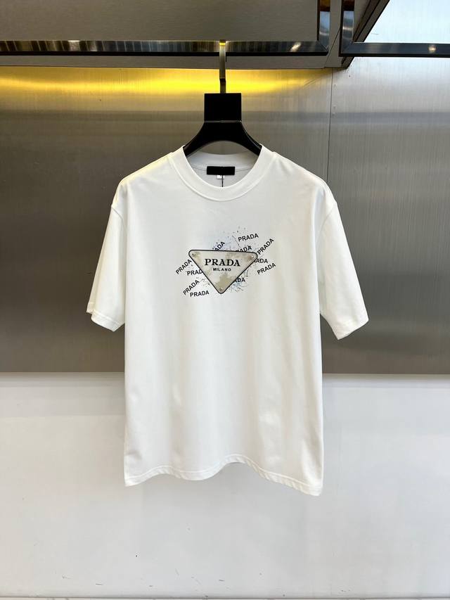 Prada, 2025 summer men's round neck fashionable three-dimensional letter casual