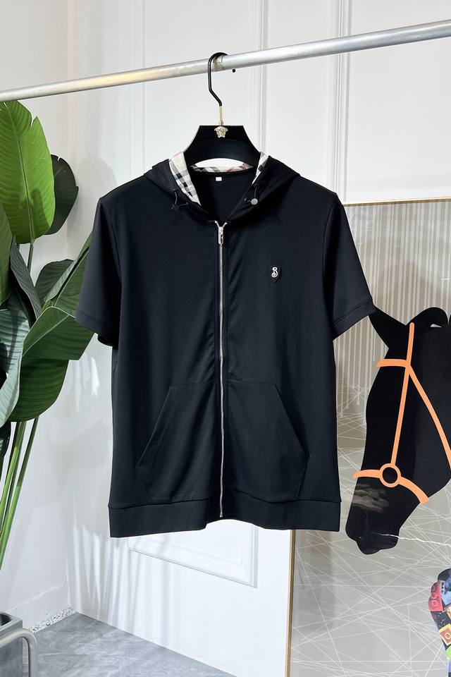 Burberry's latest popular cardigan short-sleeved T-shirt for the spring and sum
