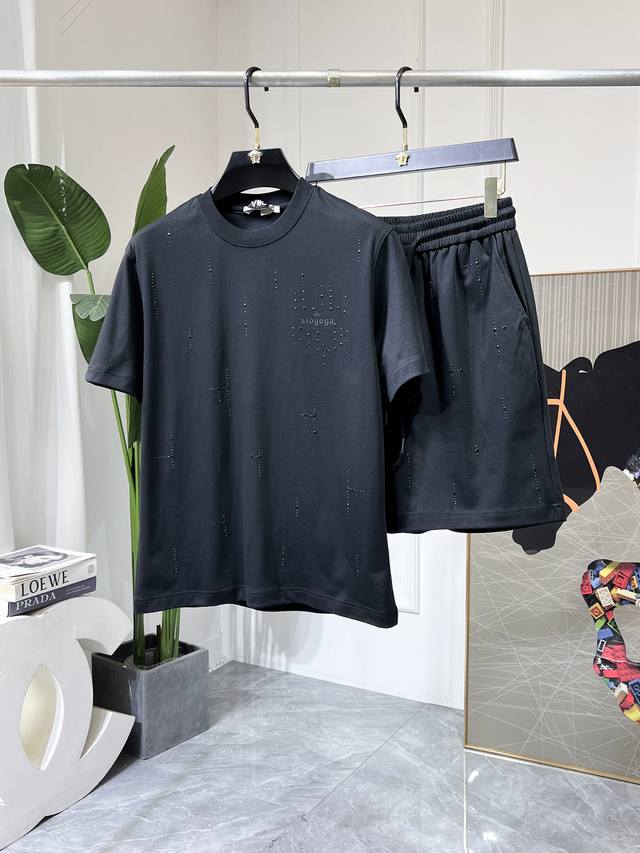 Givenchy 2025Ss Spring Snake New Arrival Casual Short-sleeved Suit! The celebri