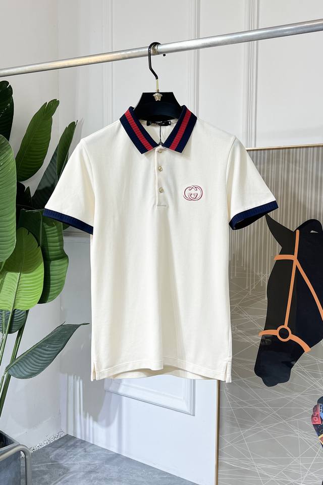 Gucci 2025Ss Spring and Summer New Polo Neck Short Sleeve Series. Selected high