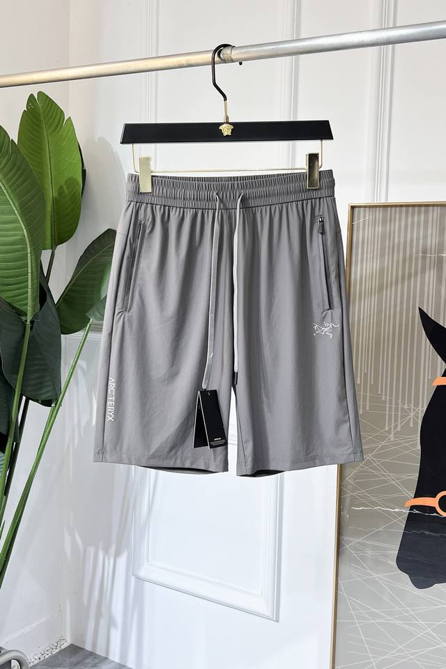 Shizubird 2025Ss official website synchronized new summer high-end casual shorts
