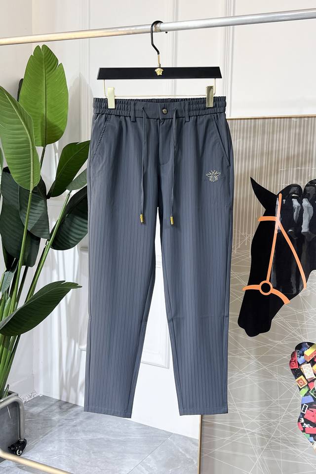 Dior 2025Ss Snake Year Spring and Summer counter synchronized popular casual pan