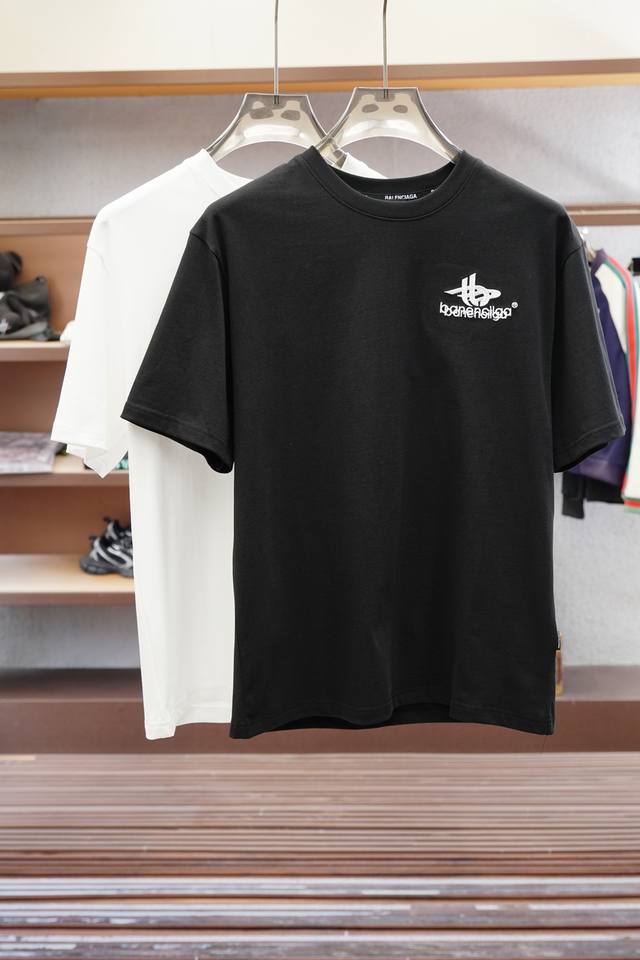 Balenciaga - 2025 new style; new short-sleeves for spring and summer, a must-hav