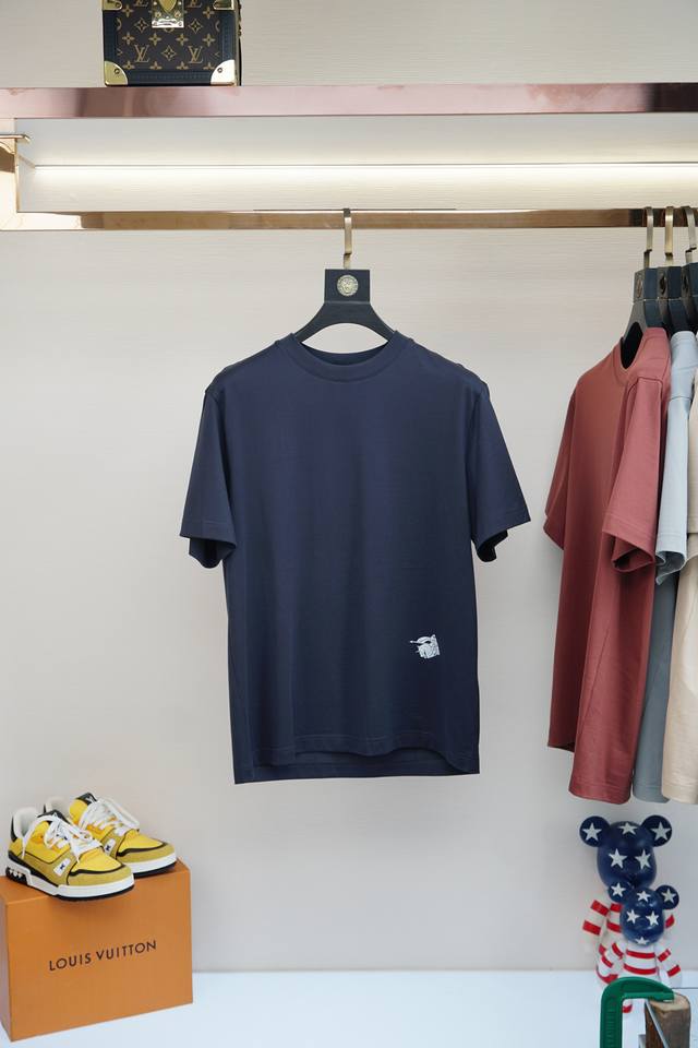 BURBERRY 2025 new style; new short-sleeves for spring and summer, a must-have fo