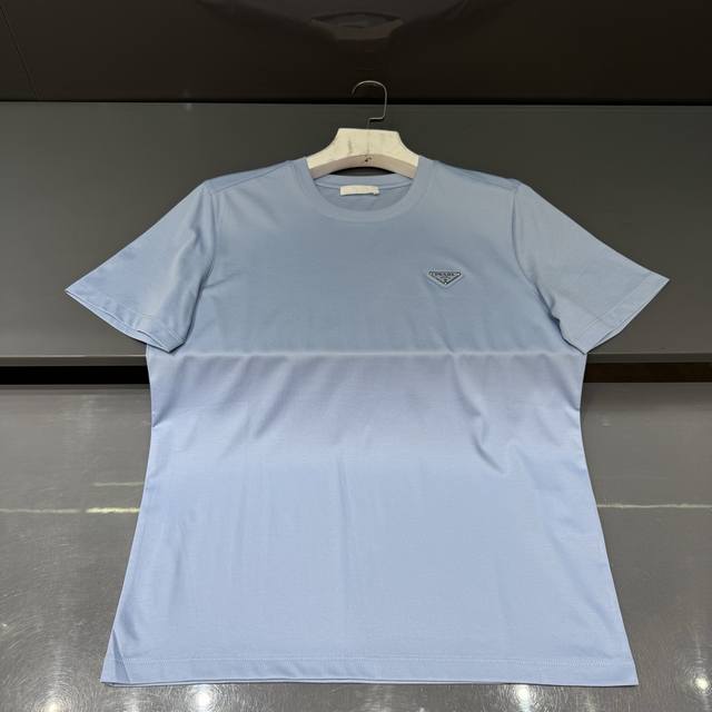 light blue: close-up details DDD
