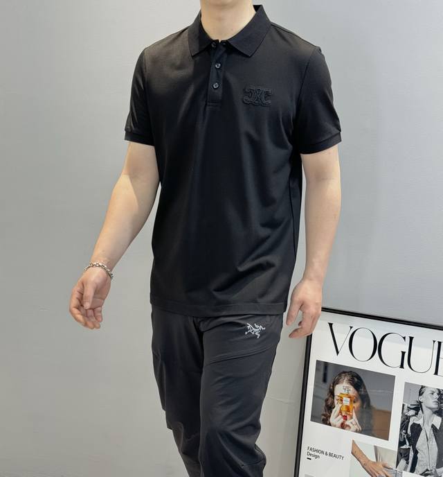 Celine*25S Summer men's casual Polo. The logo is created with the latest vivid c