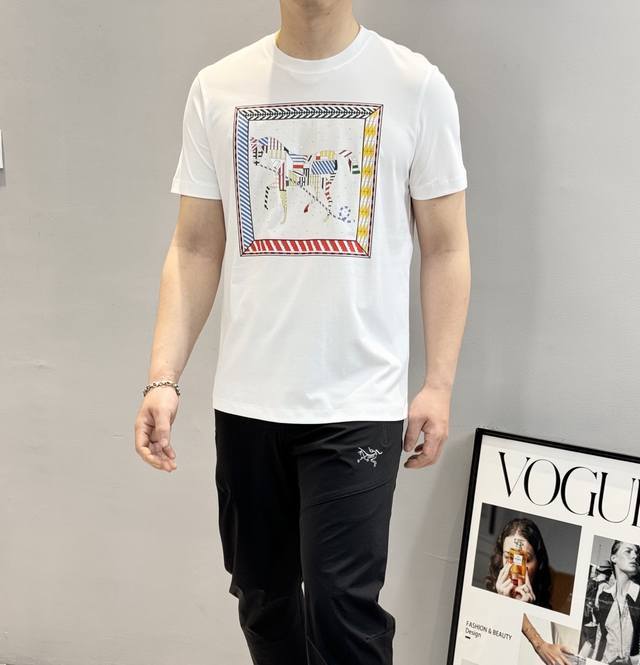 Herme* Herme 25S new summer round-neck short-sleeved shirt. High version recomme