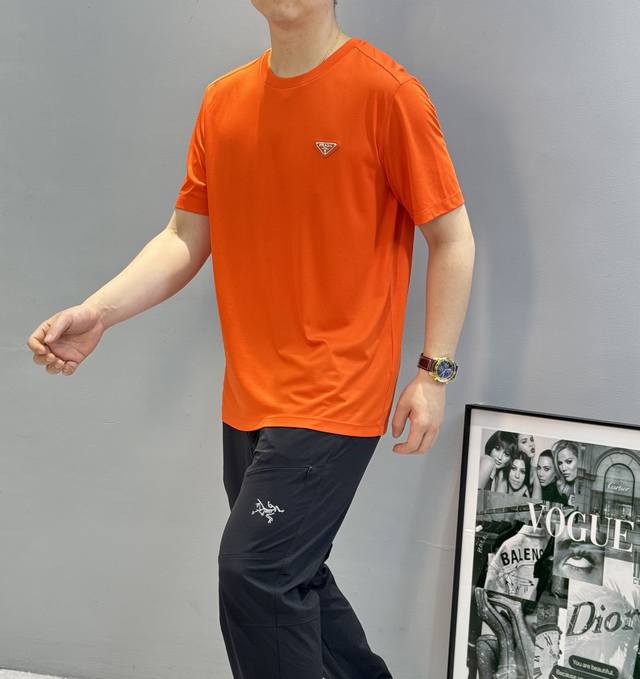 Prad* Prada 25S new summer round-neck short-sleeved shirt. High version recommen