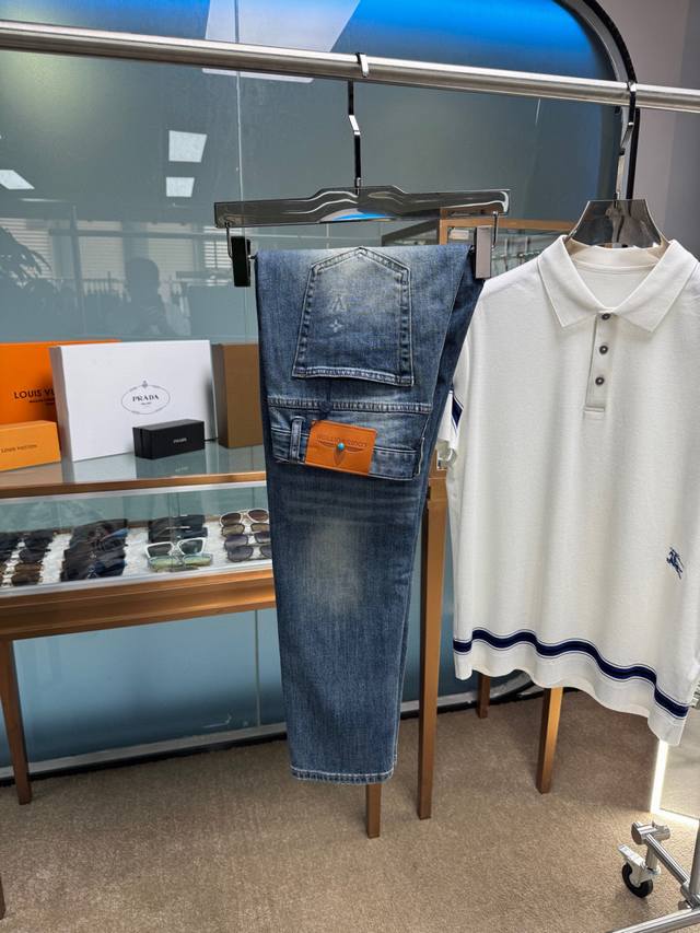 Lv 2025 Spring and Summer new men's casual jeans, top quality! Channel order, of