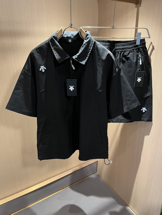 Descente 2025 Spring and Summer new unisex casual suits, a professional sports b