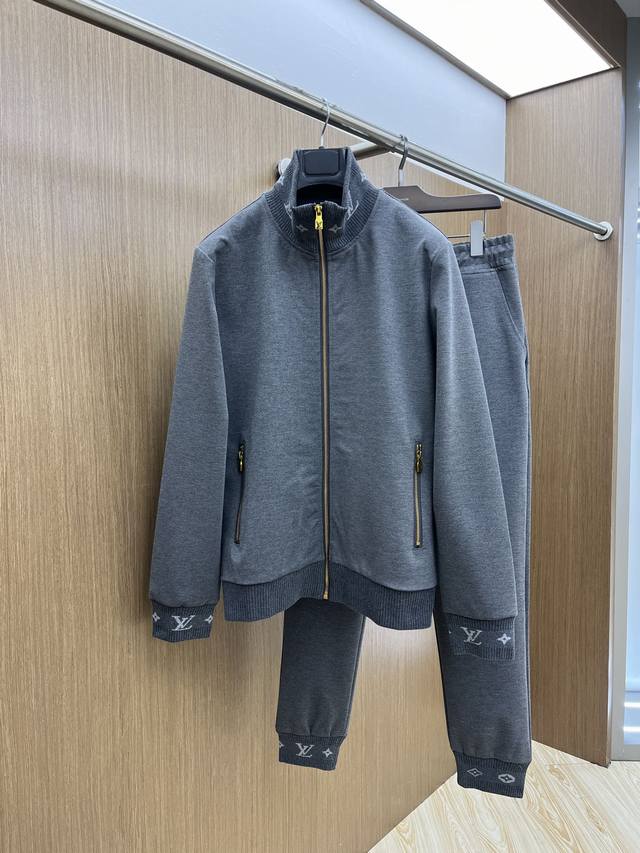 new set Lv Exclusive autumn and winter new counter same set, breathable, comfor