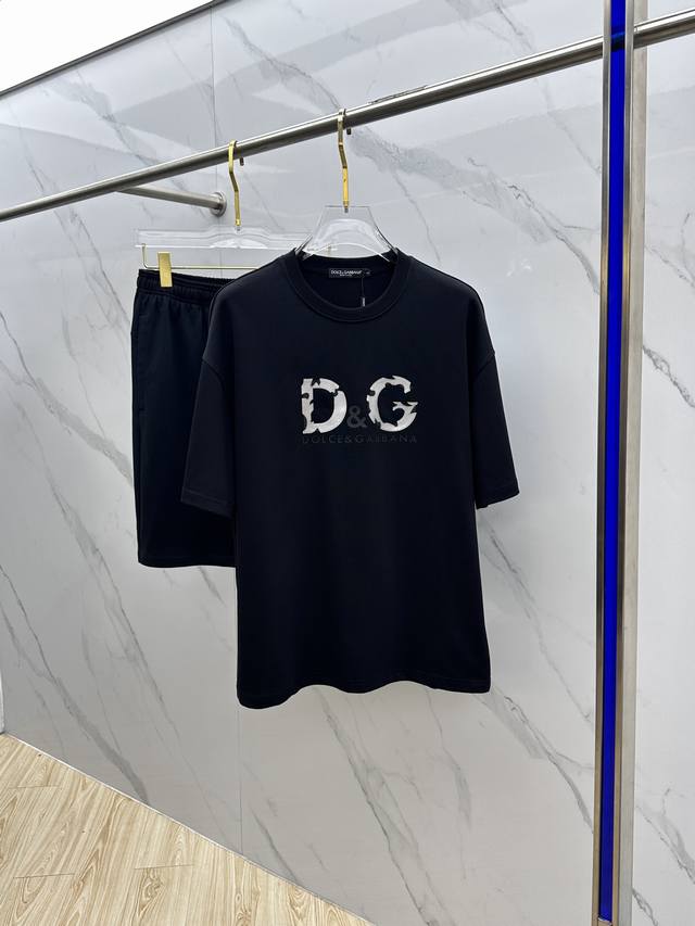 Dg*Dolce & Gabbana's latest 2025 spring and summer suits, men's and women's trad