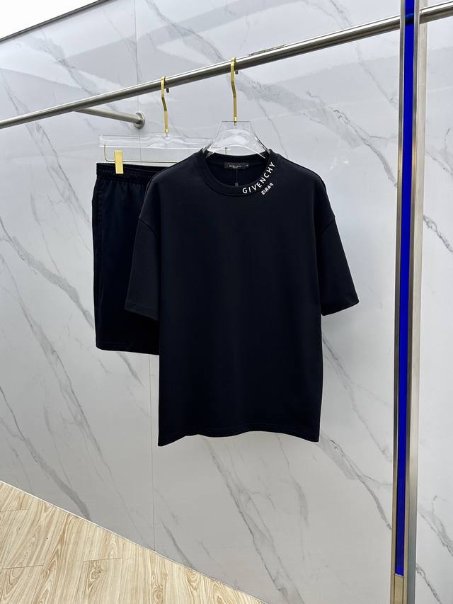 Gvc* Givenchy's latest 2025 spring and summer suits, men's and women's trading c