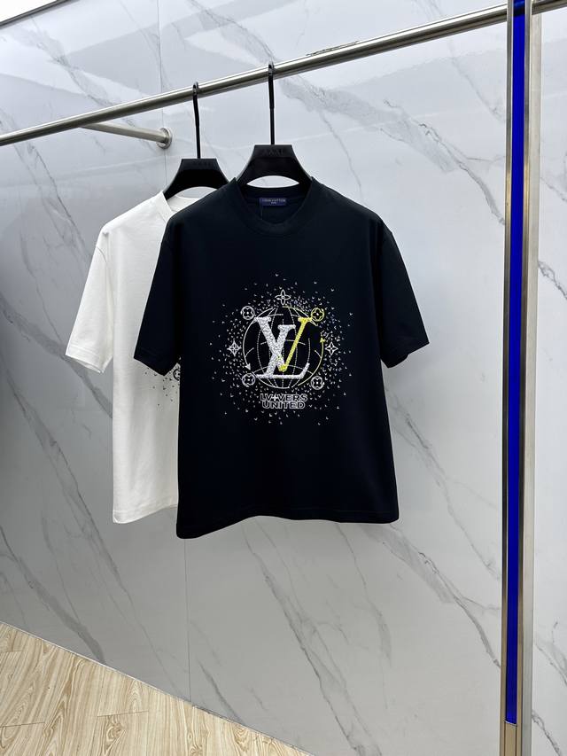 Louis Vuitton 2025Fw Spring/Summer new round neck T-shirt, three-dimensional log