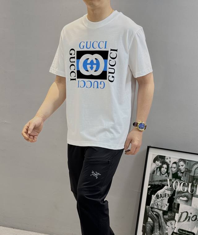Gucc*25S new round neck T-shirt from trendy brand. Same style for men and women~