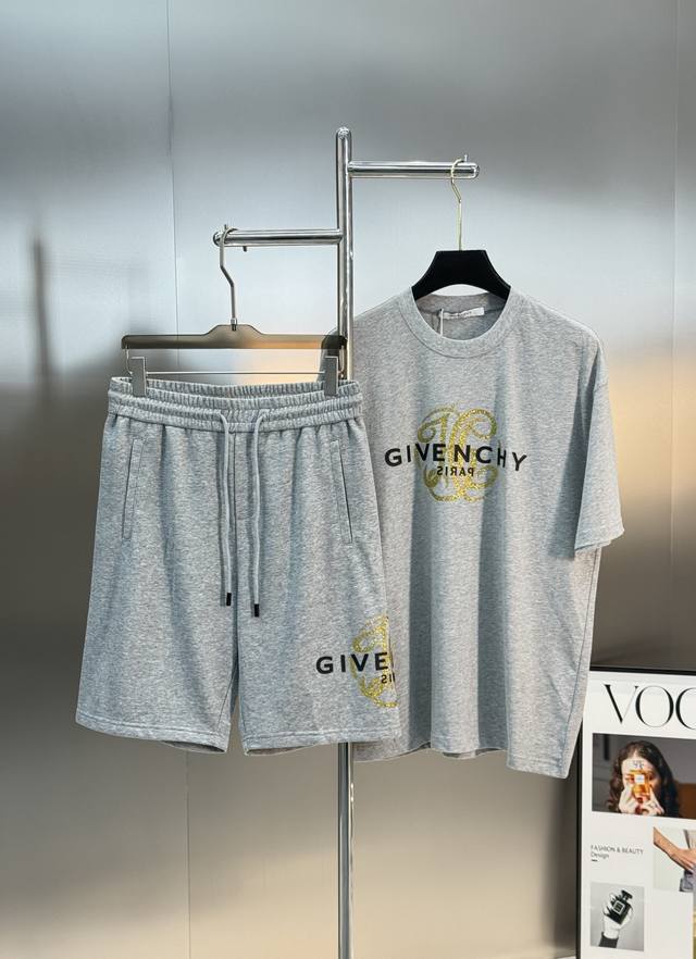 Tops and pants Givenchy new shorts recommendation ~ 25S five-point casual shorts