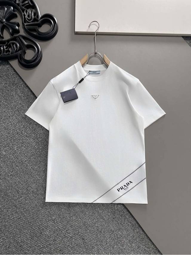 Prada 2025 Spring and Summer new men's and women's short-sleeved T-shirts! Cust