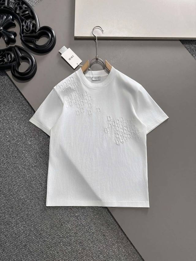 Dior 2025 Spring and Summer new men's and women's short-sleeved T-shirts! Custom