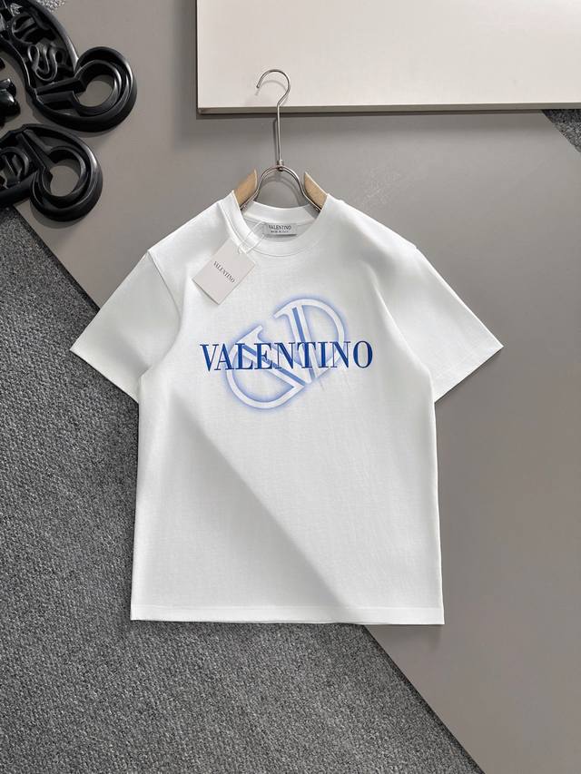 Valentino 2025 Spring and Summer new men's and women's short-sleeved T-shirts!