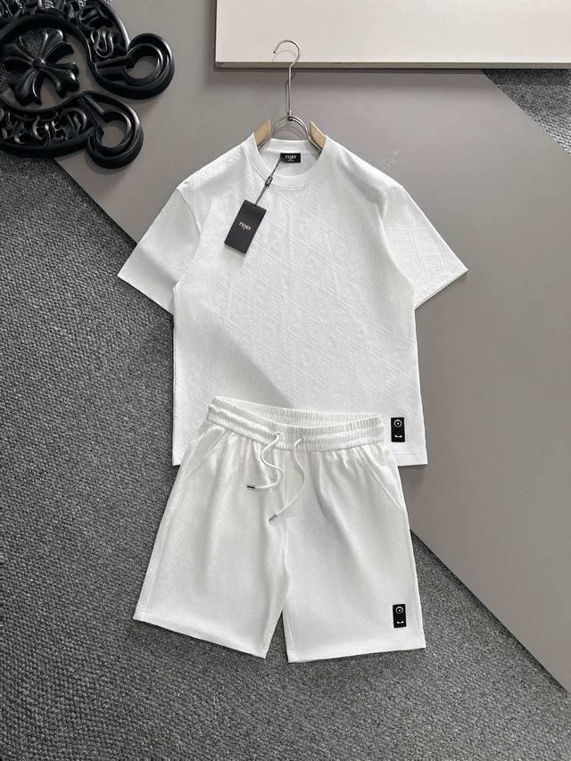 Fendi 2025 spring and summer latest style, unisex style, classic design short-s