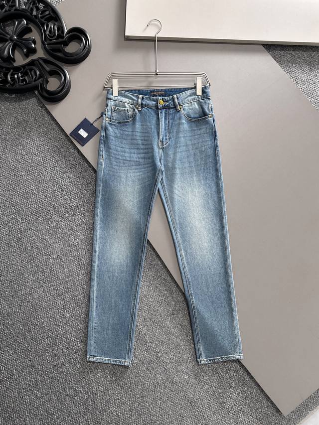 Lv 2025Ss Spring and Summer new slim-fit jeans with perfect washing process, cus