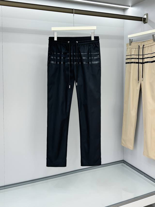 Prada, men's casual pants The latest upper body style is invincible! You can def