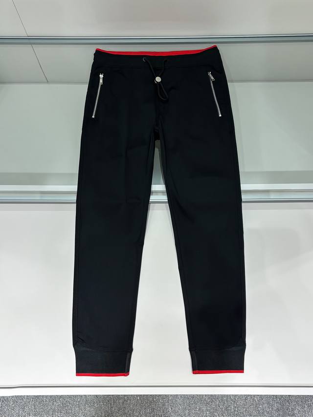 Details of the photo Prada, men's casual pants The latest model has an invincib