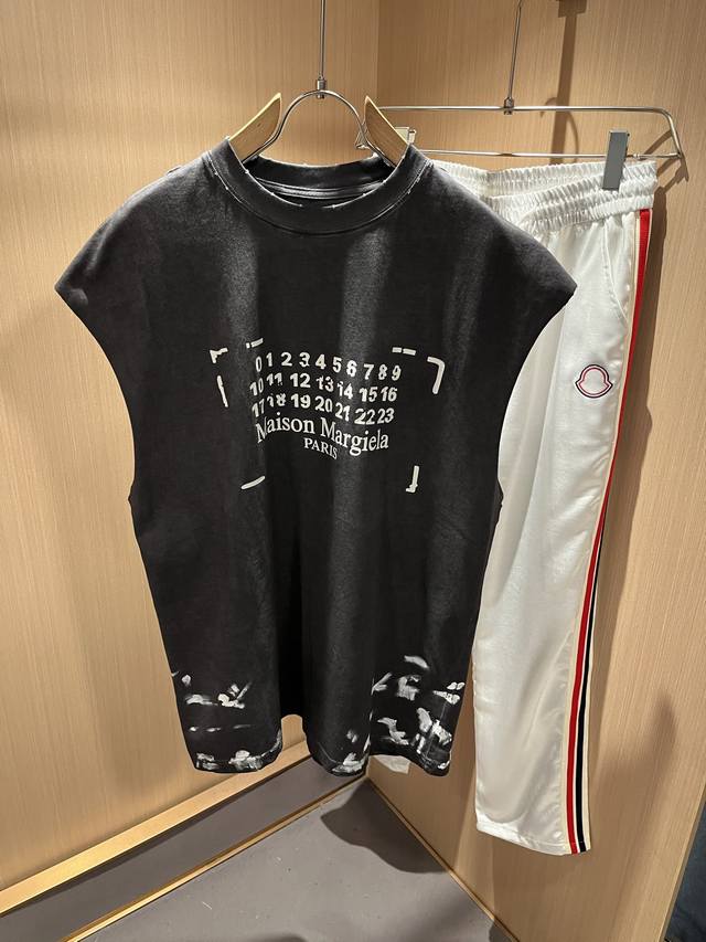 Maison Margiel 2025 spring and summer new men's and women's vests, sold simultan
