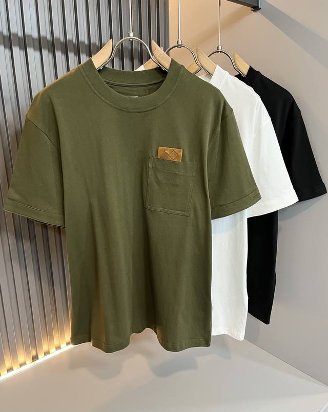 Bottegavene*A 2025 Spring and Summer new men's short-sleeved T-shirt, this is th
