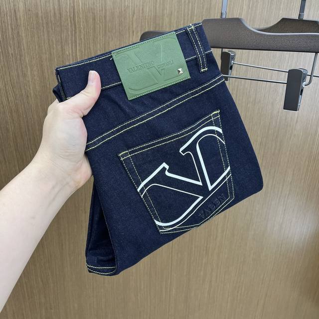 Vltn High-end customization, 2025 early spring thin latest jeans counter simulta