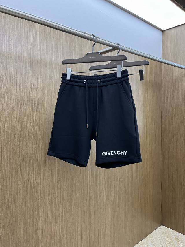 New product Gvc 2540Ss trade channel goods. Casual sports shorts are a classic