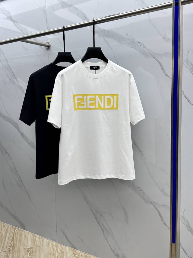 Fendi Fendi 2025Fw Spring and Summer new round neck T-shirt, three-dimensional l