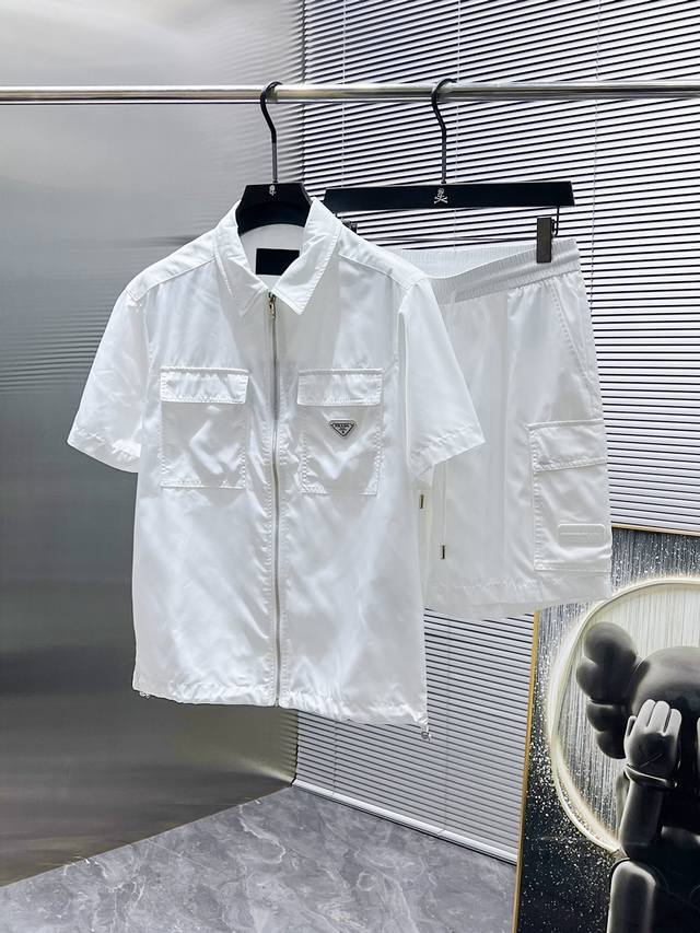 Prada 2025Ss Spring and Summer new casual short-sleeved shorts pants suit, high