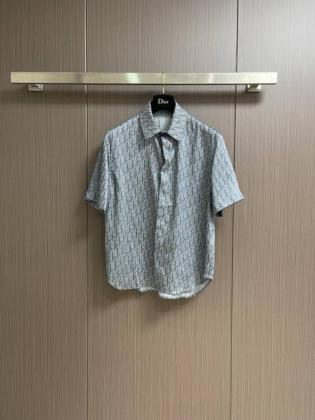Top Shorts Dior Oblique print short-sleeved shirt and shorts set in silk twill.