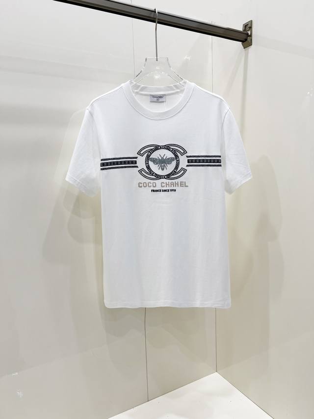 Chanel Chanel 2025 Spring and Summer new unisex short-sleeved T-shirt, the lates