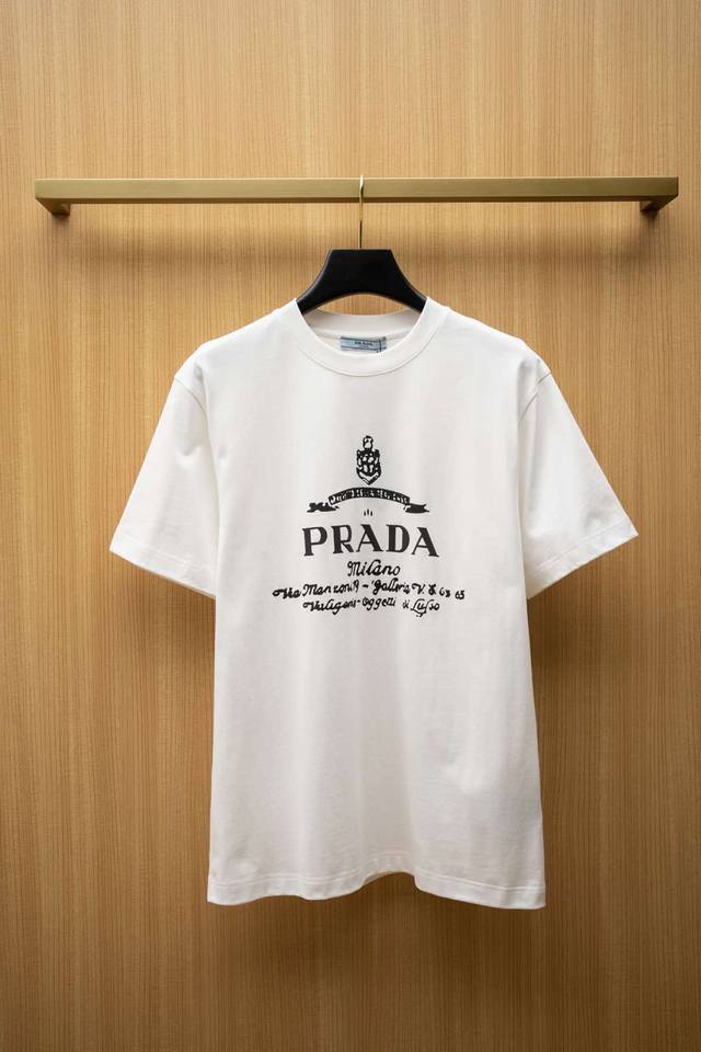 2025PdLatest T-shirt Latest logo letter print on chest Top grade cotton fabric R