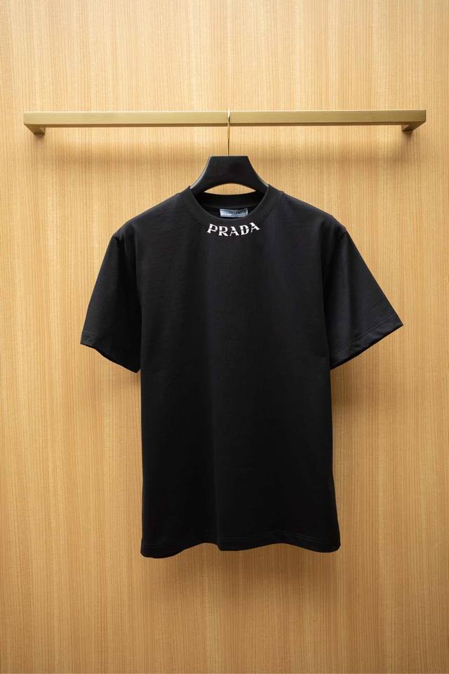 2025Pd Latest T-shirt Classic letter print logo on the neckline Top grade cotton