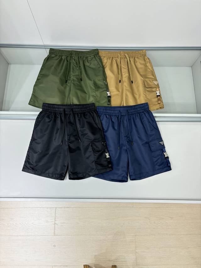 Photo detailsHigh quality matching hardwarematching fabricPra woven pocketTriang