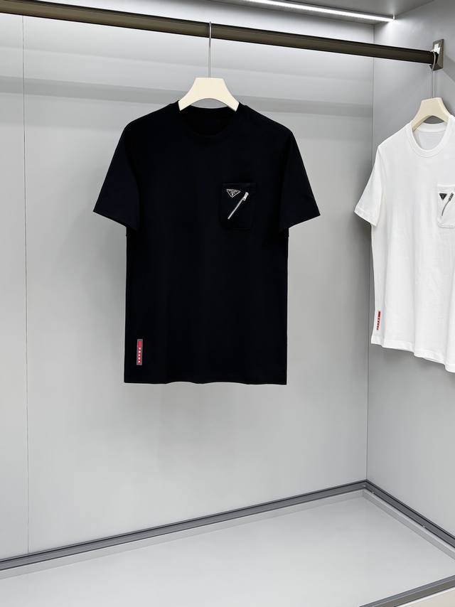 Prada round neck short-sleeved T-shirt, classic and generous style, the kind th