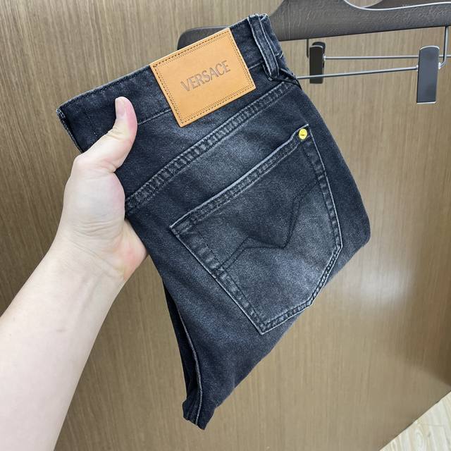 New Verss spring and summer new super soft washed jeans, super handsome upper b