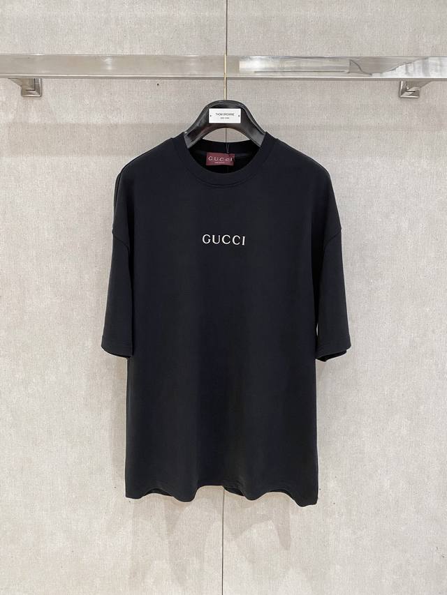 Gucci 25 new short-sleeved Yyds. Wear it with your eyes closed when going out ev