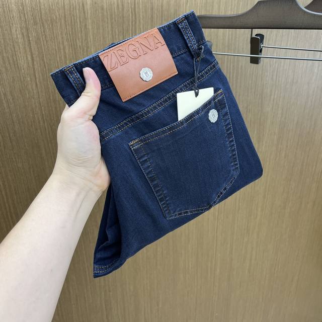 New product Zz 2540 Spring and Summer new casual jeans are on sale on the offic