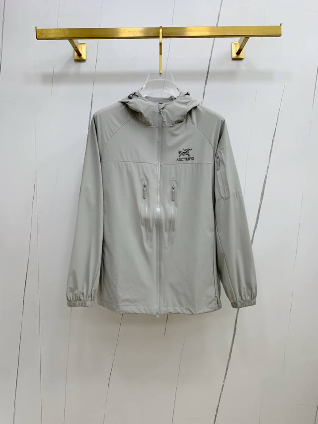 New Arc'teryx channel boutique. 2025Ss spring and summer new sportswear jacket