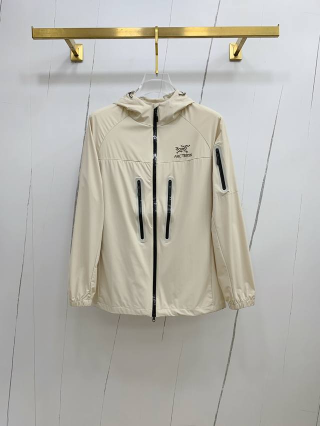 New Arc'teryx channel boutique. 2025Ss spring and summer new sportswear jacket