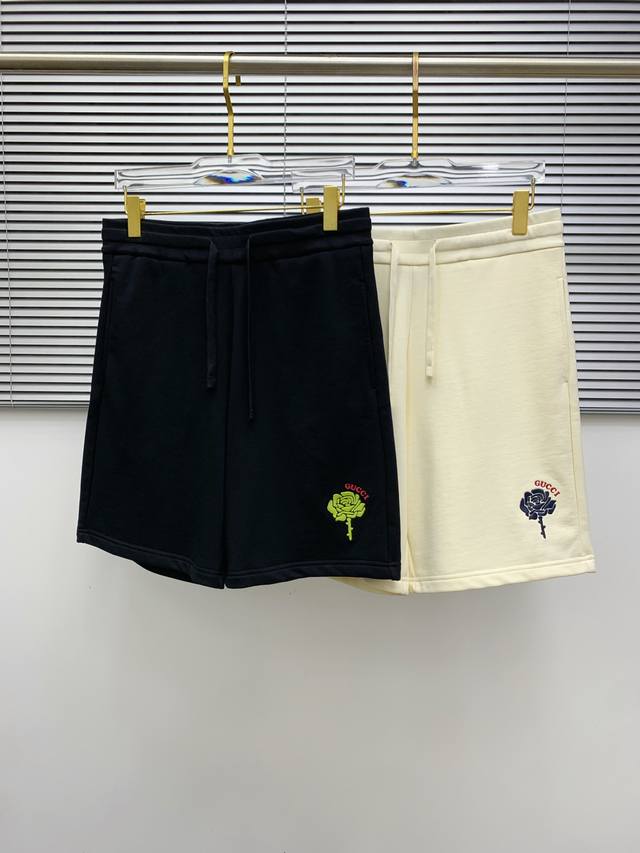 Gucci 2025 Spring and Summer new casual shorts! Available on the official websi