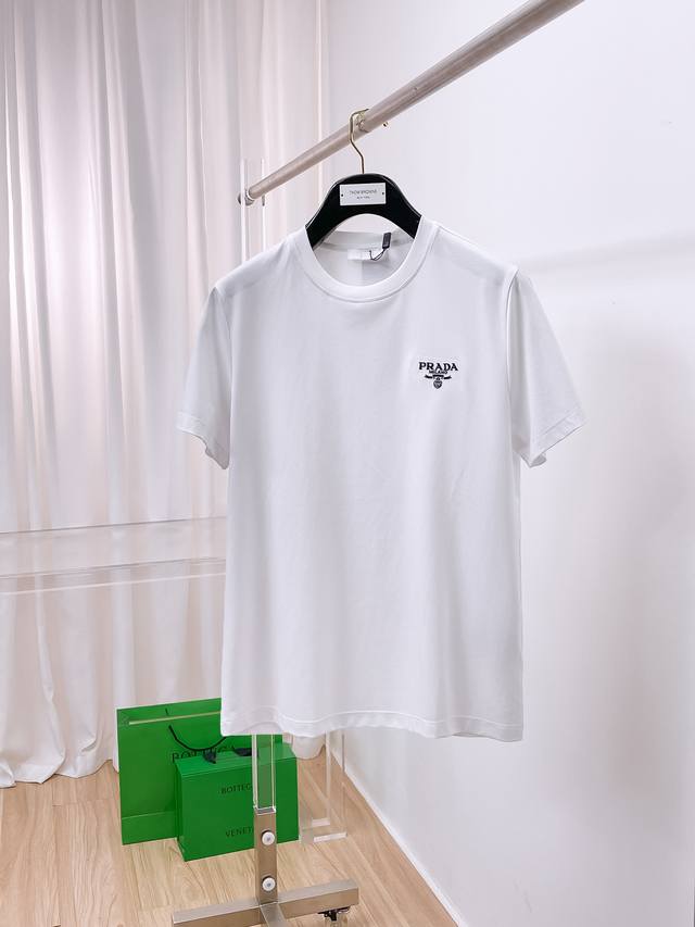 Prada 2025 Spring and Summer New Releases, the latest round neck short sleeves,