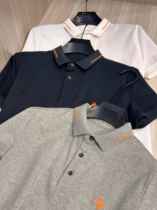 Model Hs051#, the latest horse head embroidered men's lapel T-shirt from Aimaji