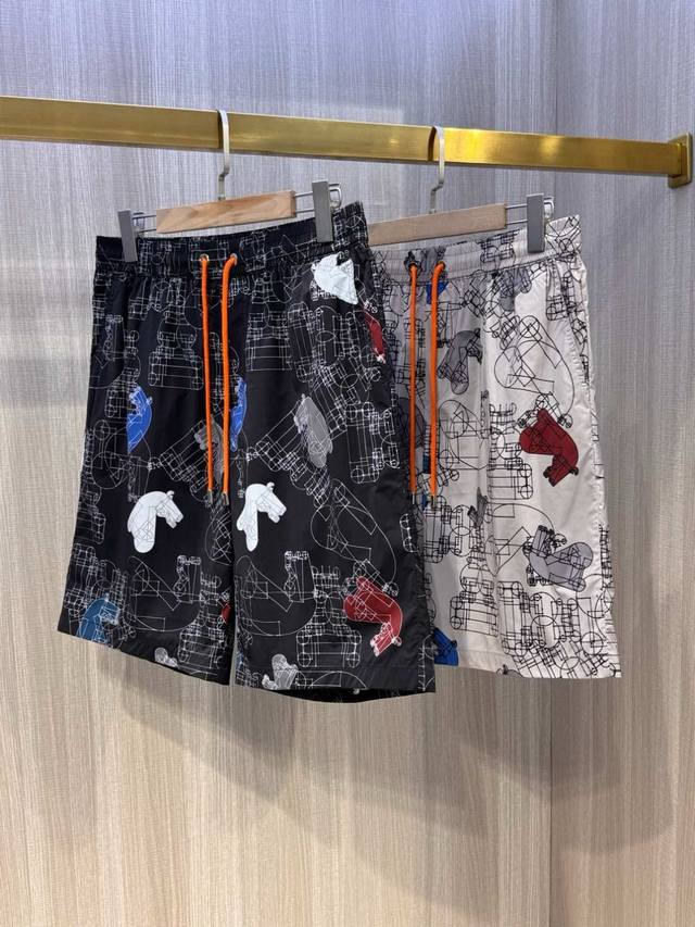 Model Hs003#, the latest men's casual shorts with geometric horse head prints i