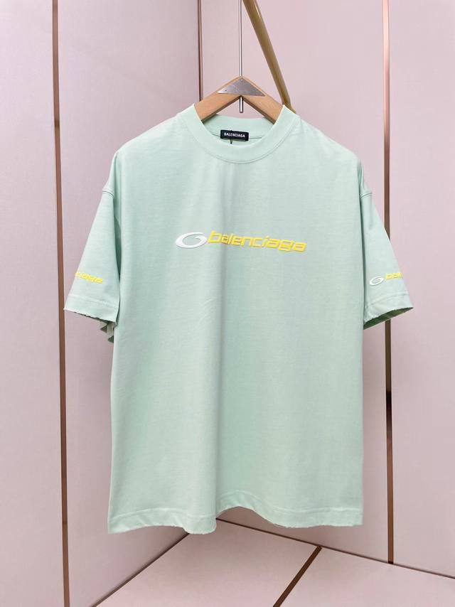 Balenciaga's new ring silicone letter T-shirt with yellow letter logo, full of d